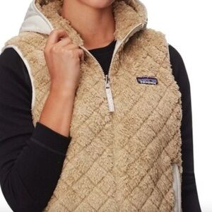 Patagonia Los Gatos Reversable Hooded Vest size -small